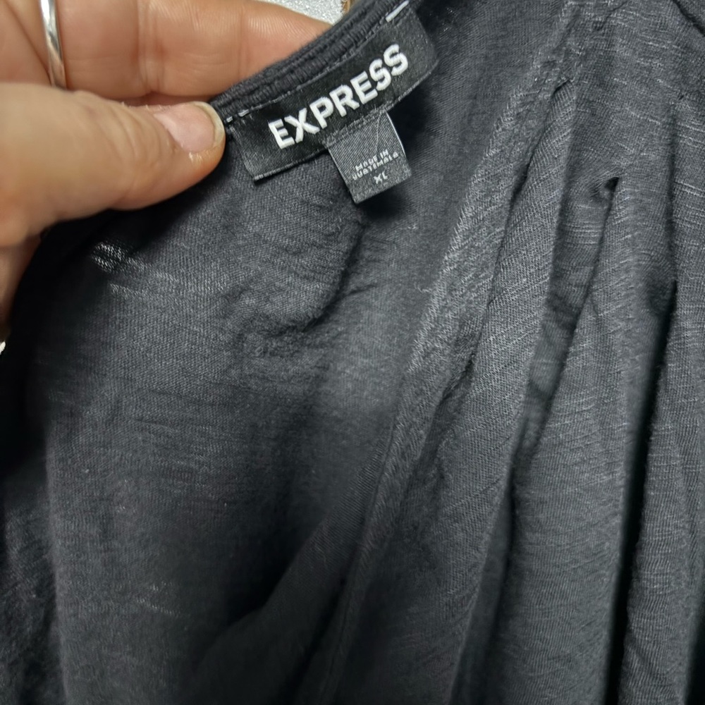 Express Black Blouse - Picture 2 of 3